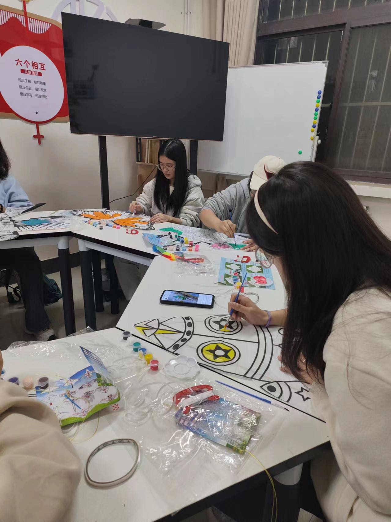 “一站式”學生社區 我校組織學生開展紙鳶藝術體驗活動，促進文化藝術交流